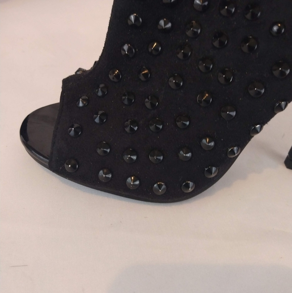 Dots Black Beaded Ruching Heel Boot - Picture 3 of 11